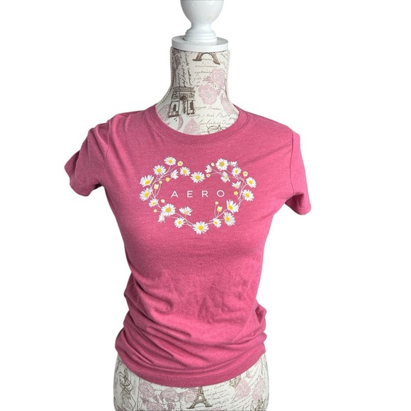 Aeropostale Tops - Womens Aeropostale Daisy Love Logo Graphic Tee Shirt - Sz S